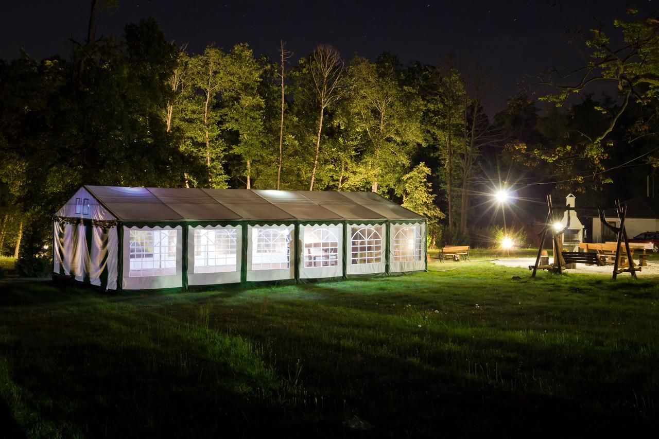 Agropark - Dworek Pod Lipa Sobków エクステリア 写真
